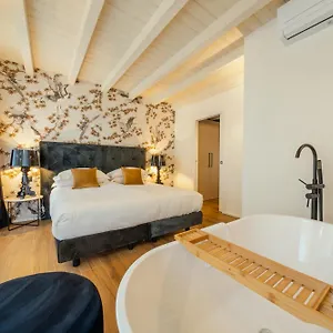 https://il-vicolo-suite-apartments-il-corso.it-lombardy.com